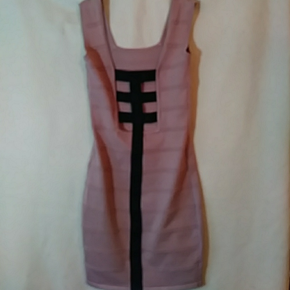 Lola rayon knit dress w dramatic back sz S
